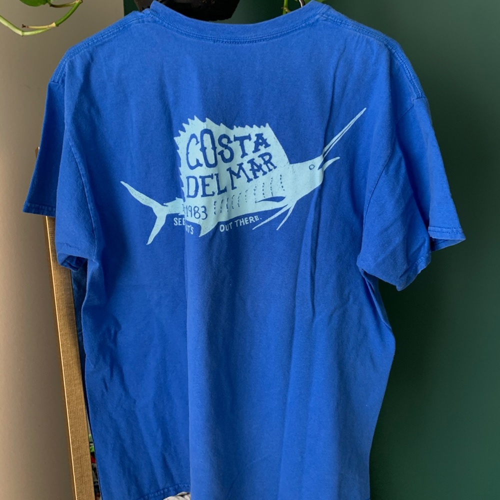 Costa men’s tee shirt, size large
